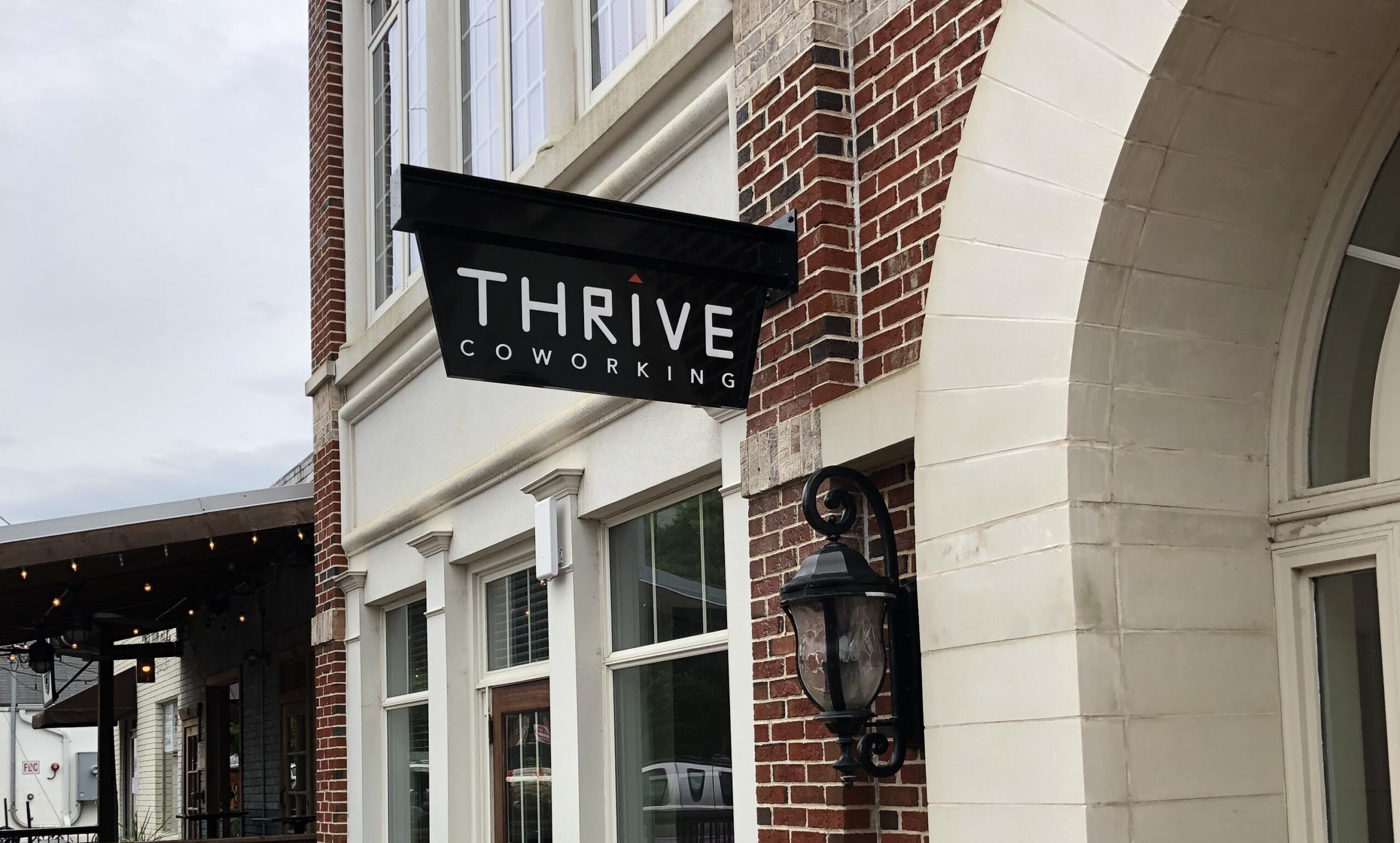 Blade Sign for Thrive Coworking place in Georgia