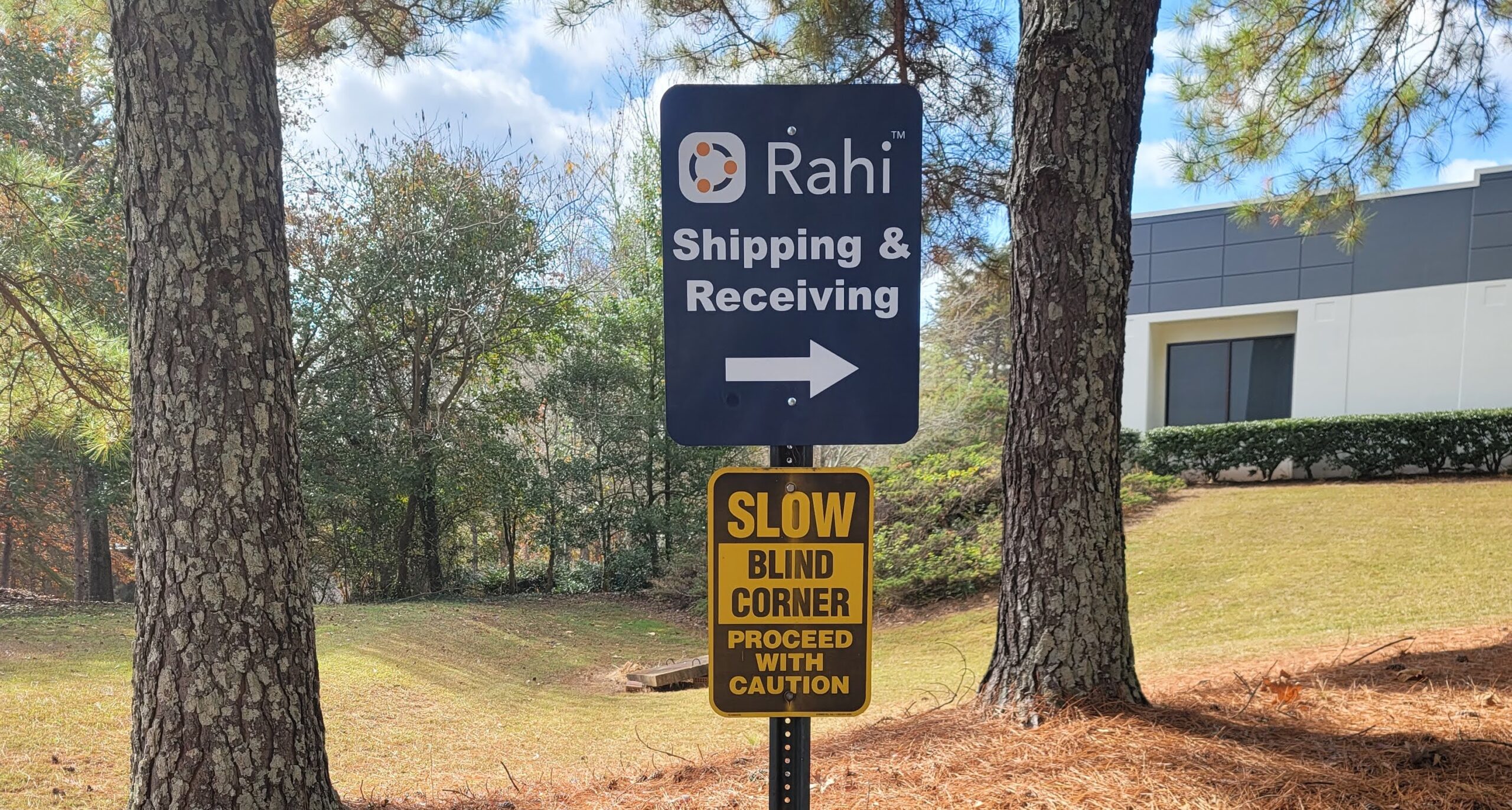 aluminum wayfinding sign in Georgia