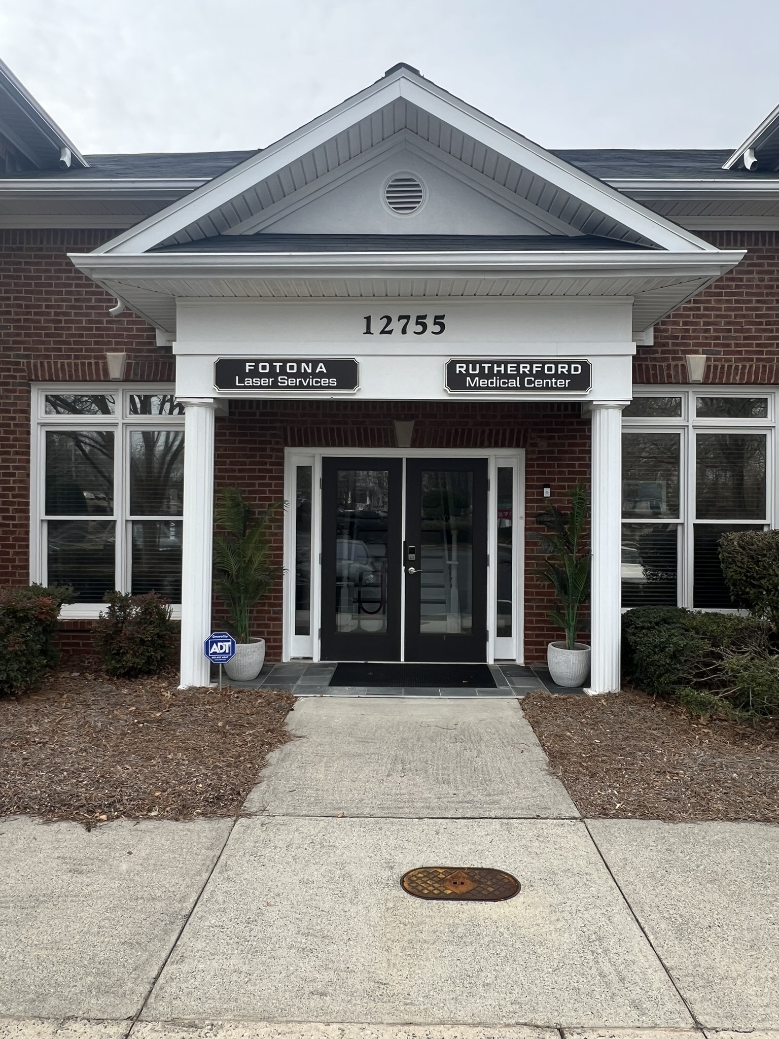 Rutherford Medical Center storefront sign in Alpharetta, GA